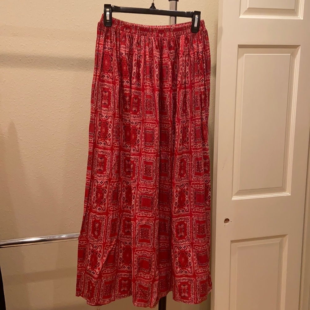 Red banana skirt
